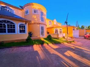 Hidden Palace Guest House And Resort