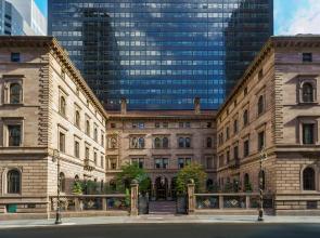 The Towers at Lotte New York Palace