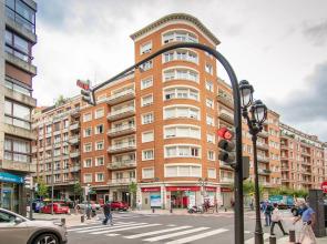 Elegante y Recién Reformado en Abando