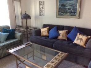 Tradewinds 151 1 Bedroom Condo by Redawning