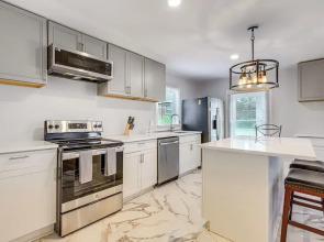 Walk to Mercer University: Home w/ Yard in Macon!