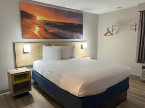 Days Inn Jamestown