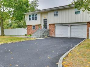 Bay Shore Vacation Rental w/ Shared Yard!