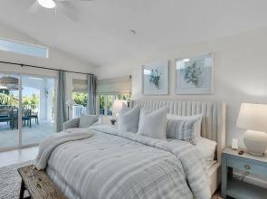 New Listing! Reel Joy Waterfront Luxe With Pool And Private Dock 4 Bedroom Home