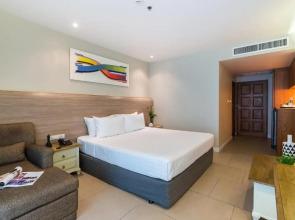 Sea Me Spring Too Hotel