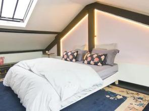 Studios Paris Bed  Breakfast  Le Jardin de Montmartre