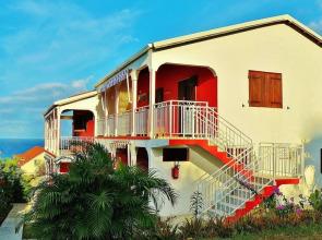 Apartment With 2 Bedrooms in Deshaies, With Wonderful sea View, Pool A