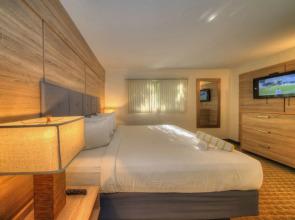 Club Lux Resort By the Beach