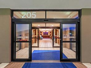 Holiday Inn & Suites Pharr