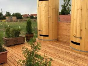 Schlaffass- Schlafen im Weinfass - Campsite