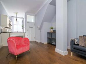 Modern En-Suite Flat - near Islington High Street