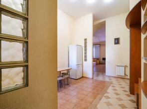 Apartments on Volodarsky street 17