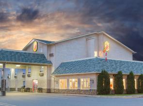 Super 8 by Wyndham Fort Frances