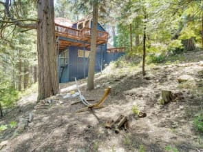 Twin Peaks Cabin < 4 Mi to Lake Arrowhead!