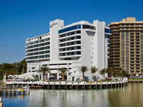 Waterstone Resort & Marina Boca Raton, Curio Collection by Hilton