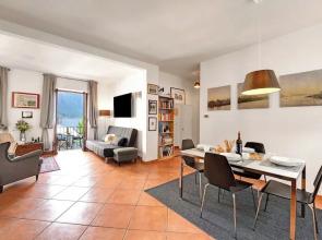 Residenza Lungolago Melide