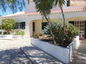 Quinta do Alto - Surf & Guesthouse -