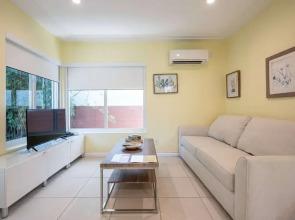 Casa Del Mar Beach Apartment Suite 1