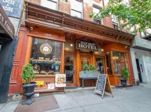 The Historic Blue Moon Hotel - NYC