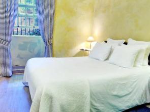 One bedroom appartement with terrace and wifi at Porto