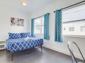 Chic Large Studio Apt Near Ocean Drive South Beach