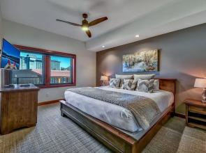 Luxury 3Br Residence steps from Heavenly Village & Gondola 3 Bedroom Condo by RedAwning