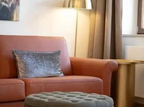 Maxim Suites by Elias Holl