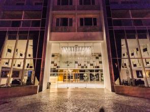 Vision Pratumnak by PSR ASIA