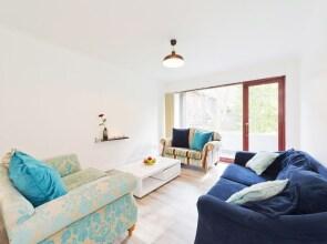 your place - Ballsbridge Court