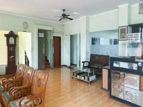 Global Inn Syariah RedPartner near Juanda T1 Airport