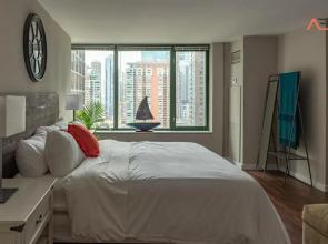 ENVITAE 3BR Downtown Luxurious Suite Views & Pool