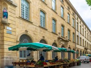 Charming studio in the historic district in Aix-en-Provence - Welkeys