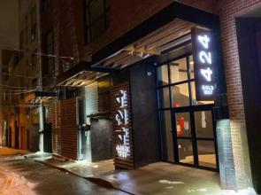 3E-Spacious close to PITT/CMU/Carlow, Sleeps 4