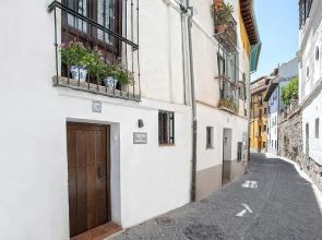 Luxury House in Granada Center. Reyes II