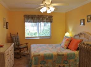 Sunset Royale -106 2 Bedrooms 2 Bathrooms Condo