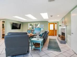Luxe 3BR Siesta Key Home Pool