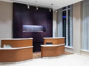 Courtyard New York QueensFresh Meadows