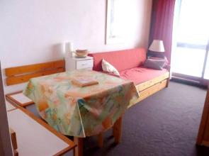 Studio In Villarembert With Wonderful Mountain View And Furnished Balcony 200 M From The Slopes