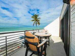 Fanta-Sea on the Beach 55 by Beachside Management