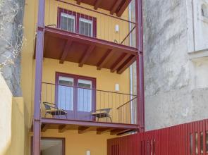 Liiiving in Porto Downtown Cosy Suites