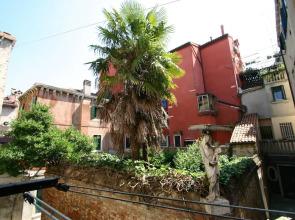 City Apartments - Leonardo