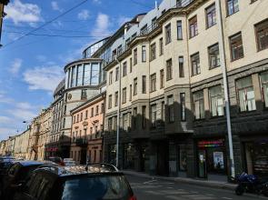 FlatStay New renovation, center