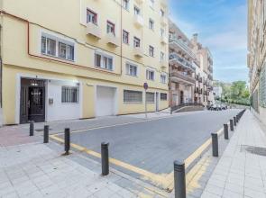 LooP Las Ventas - Adults Only