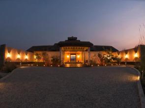 Meghauli Serai Chitwan National Park - A Taj Safari Lodge