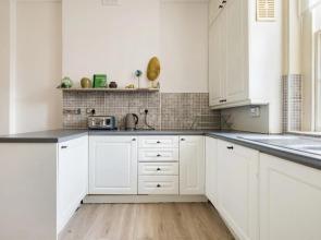 The Sussex Garden Retreat - Elegant 2bdr Flat