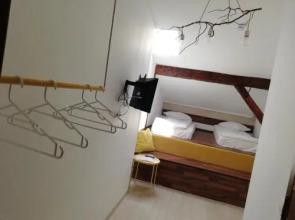 Sofia 6aTo Art Hostel