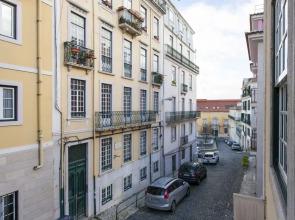 ALTIDO Exquisite 2BR home w/ balcony in Lapa