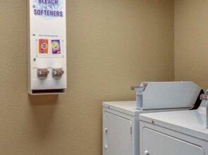 Boarders Inn & Suites