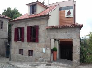 GuimaraesLiving - Hostel & Adventure