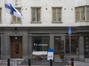 2ndhomes Cozy & Modern Top Floor Home